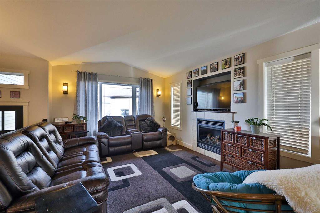 Picture for 232 Sixmile Common S