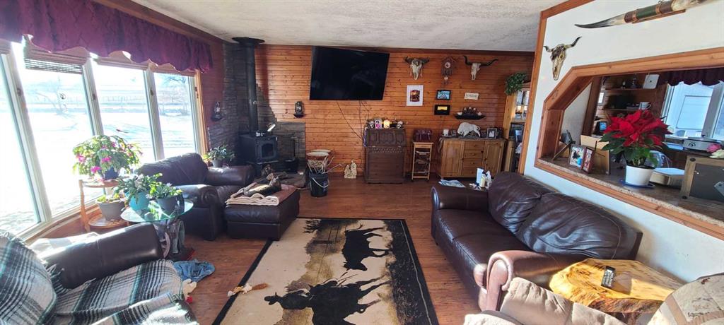 Picture for 275083 Twp Rd 41  