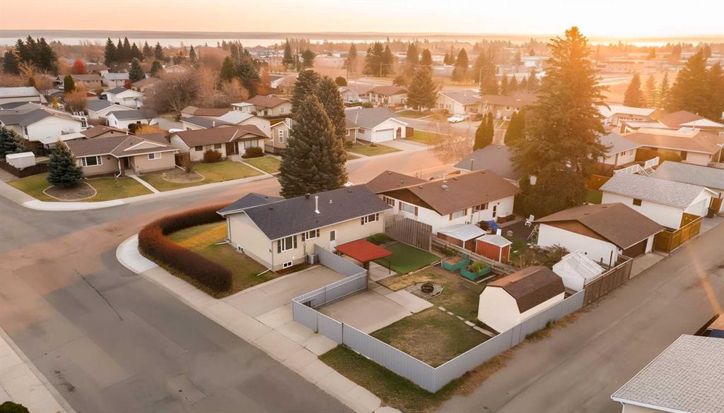 Picture for 138 Greenview Close N