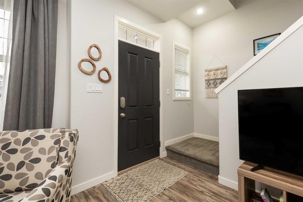 Picture for 553 Blackwolf Boulevard N