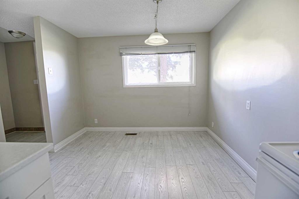 Picture for 6, 55 Lemoyne Crescent W