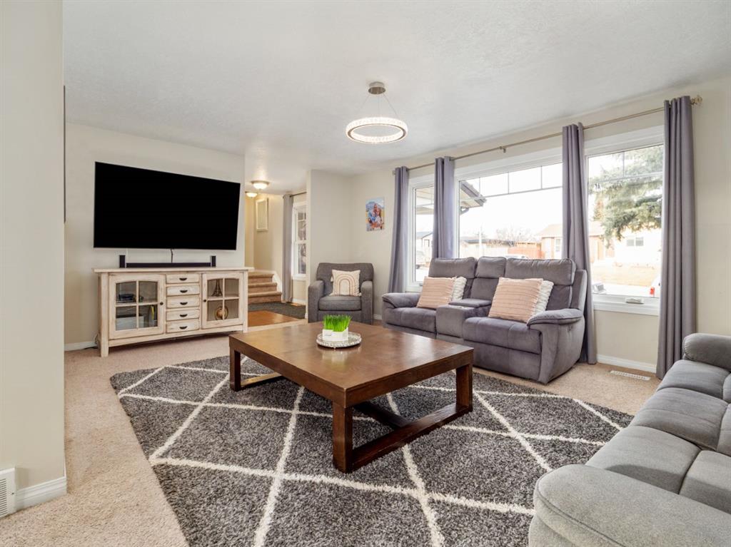 Picture for 582 3a Avenue 