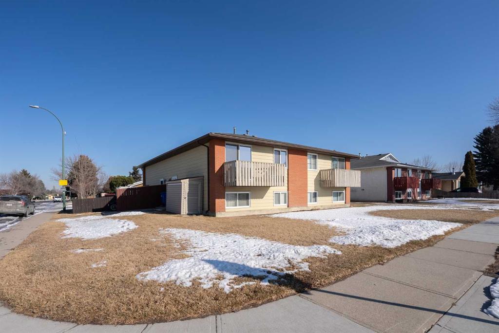 Picture for 2, 29 Meadowlark Boulevard N
