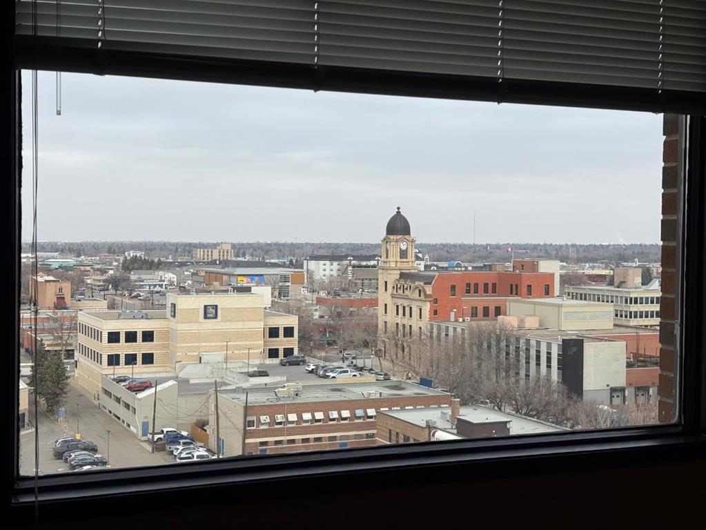 Picture for 903, 515 6 Street S