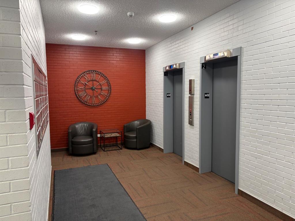 Picture for 903, 515 6 Street S