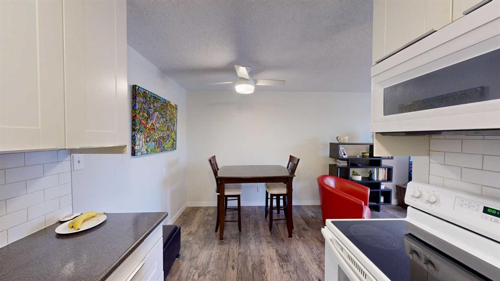 Picture for 306, 405 Columbia Boulevard W