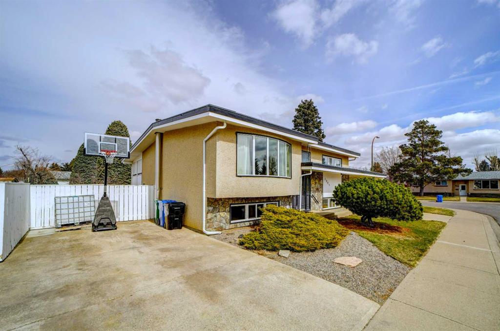 Picture for 2043 19 Street N