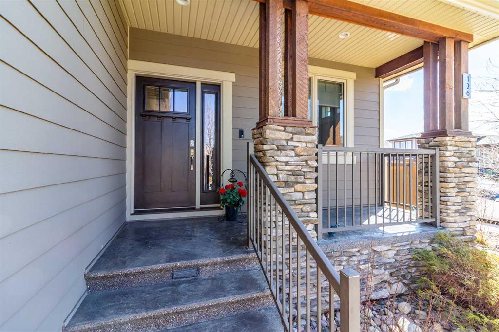 Picture for 126 Riverine Lane W