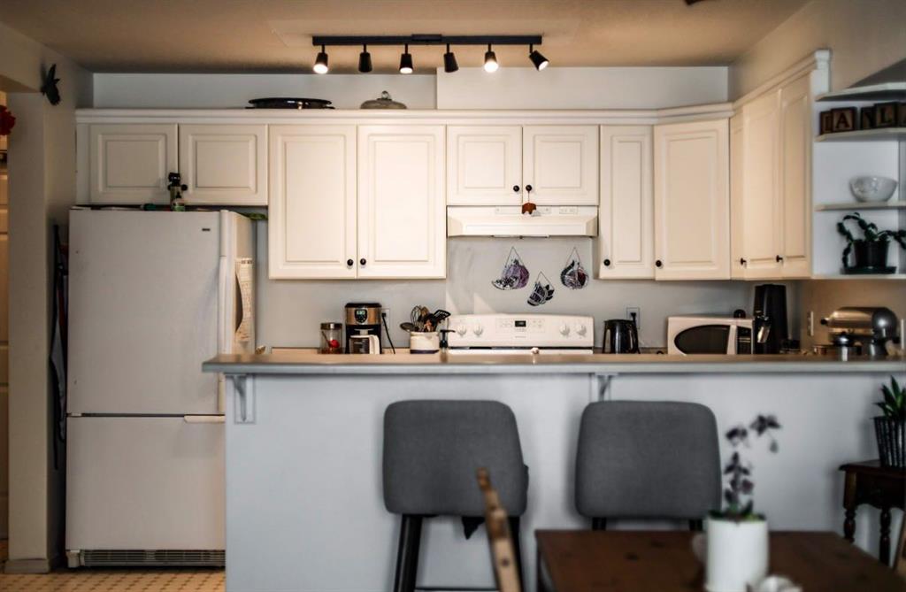 Picture for 209, 620 Columbia Boulevard W