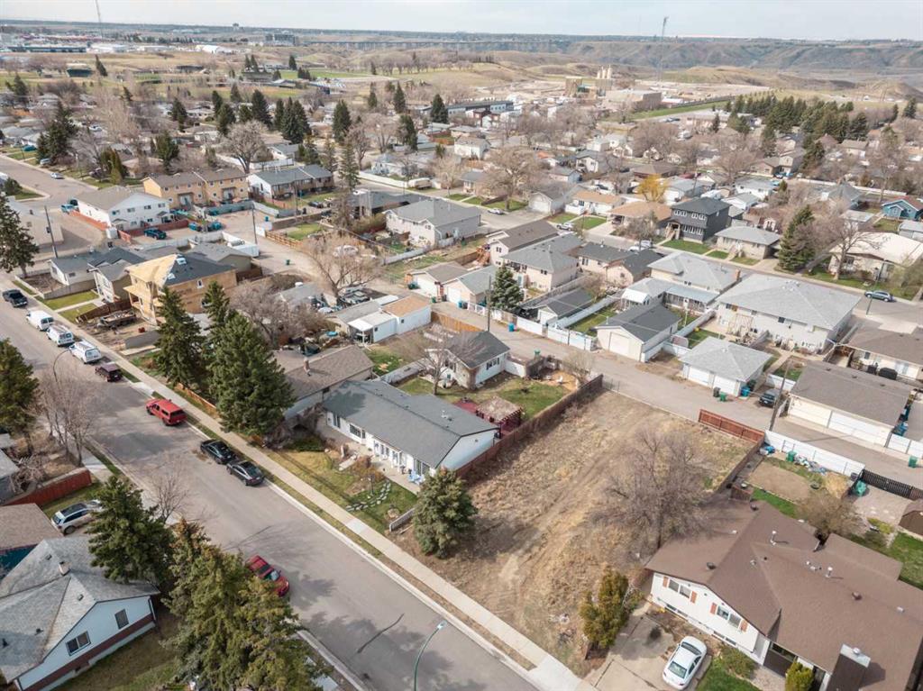 Picture for 1006 9 Street N