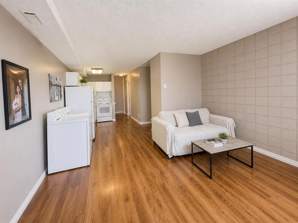 Picture for 2, 1327 Scenic Drive S