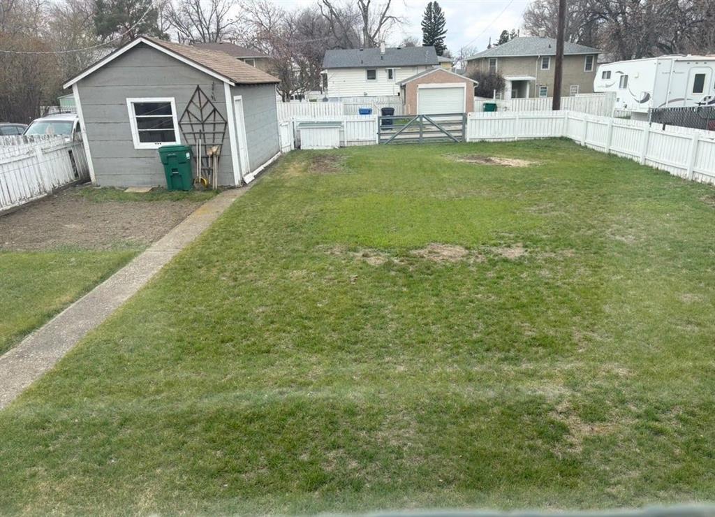 Picture for 812 6 Street S