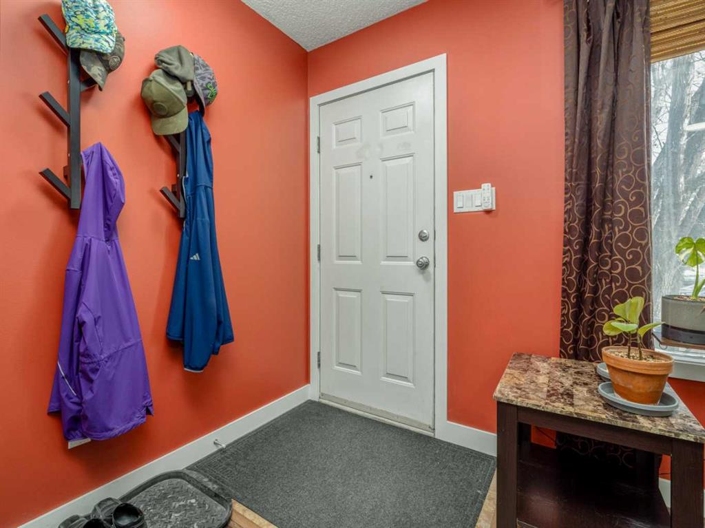 Picture for 121 Princeton Crescent W