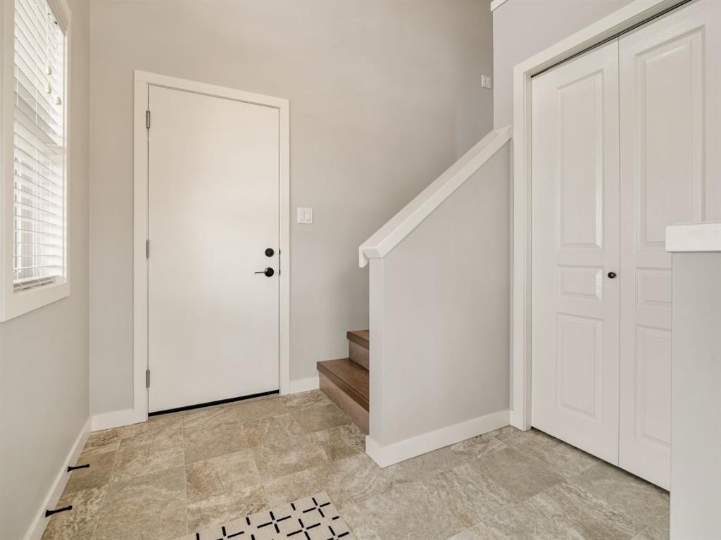 Picture for 502 Devonia Road W
