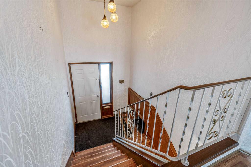Picture for 47 Ryerson Road W