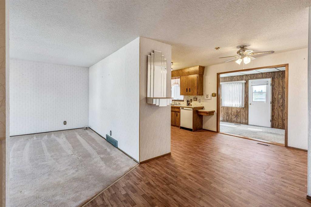 Picture for 47 Ryerson Road W