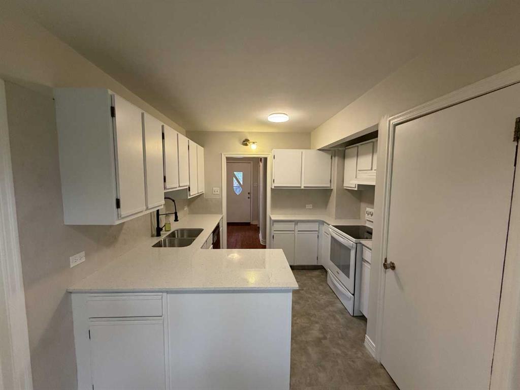 Picture for 520 20 Street S