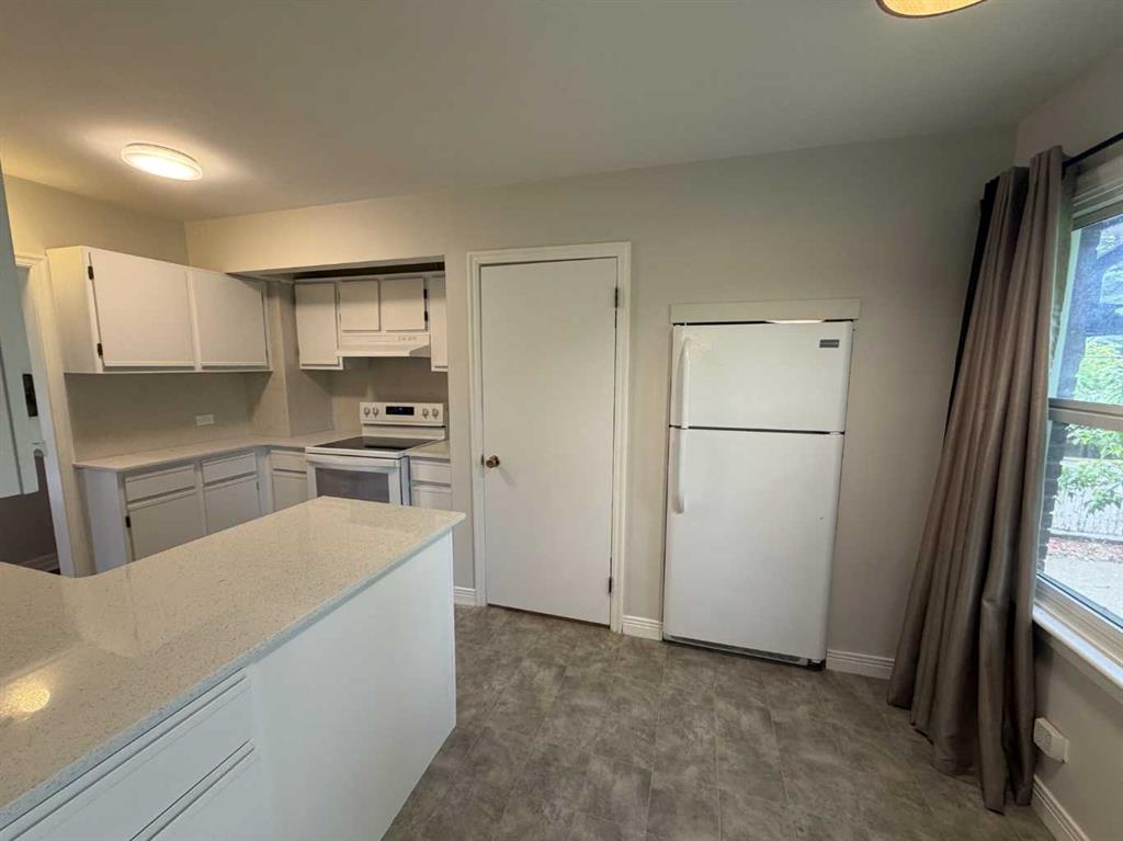 Picture for 520 20 Street S