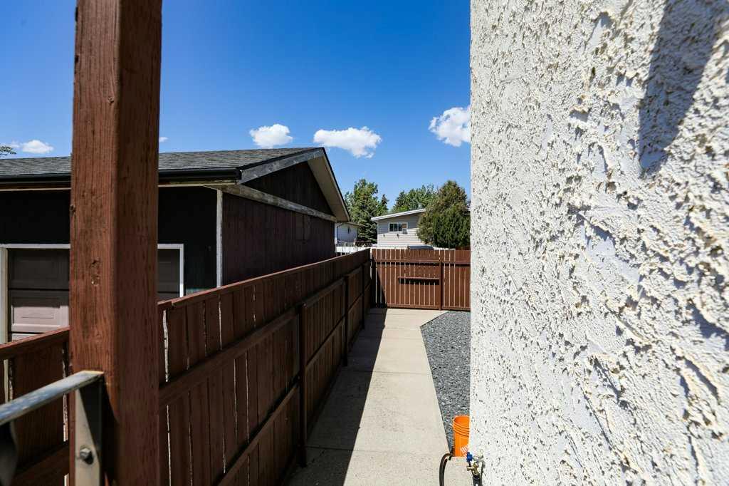 Picture for 729 Columbia Boulevard W