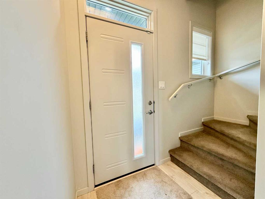 Picture for 2, 482 Highlands Boulevard W
