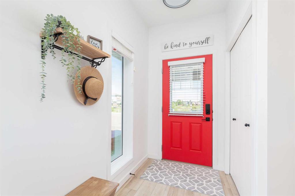Picture for 208, 210 Firelight Way W
