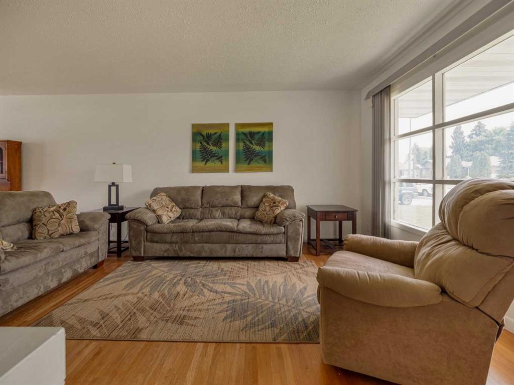 Picture for 2405 13 Avenue S