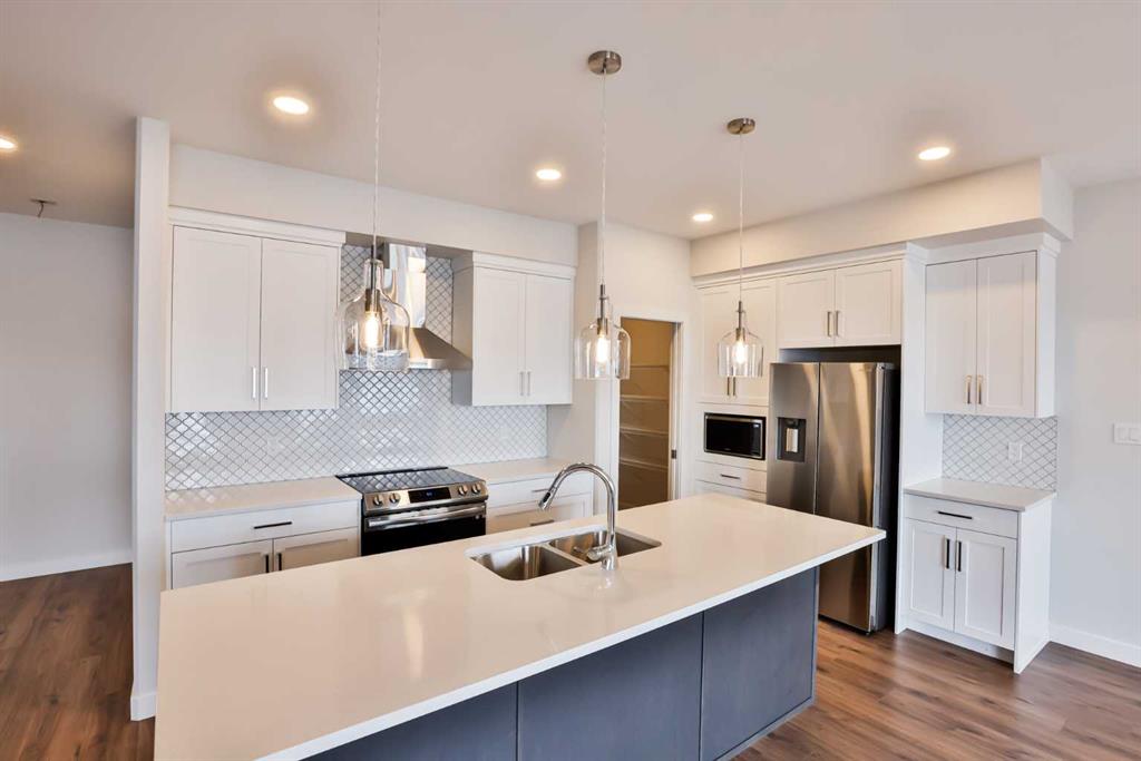 CIR Realty 3, 10 Riverford Close W CIR REALTY , Lethbridge, Riverstone,T1K 8K8 ; Listing Number