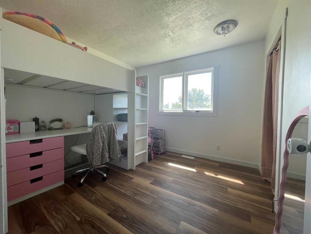 Picture for 234 9 Street W https://www.cirrealty.ca/reb/ldar/9/A2262059_17.jpg