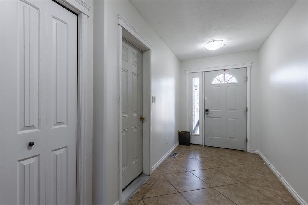 Picture for 168 3 Street W