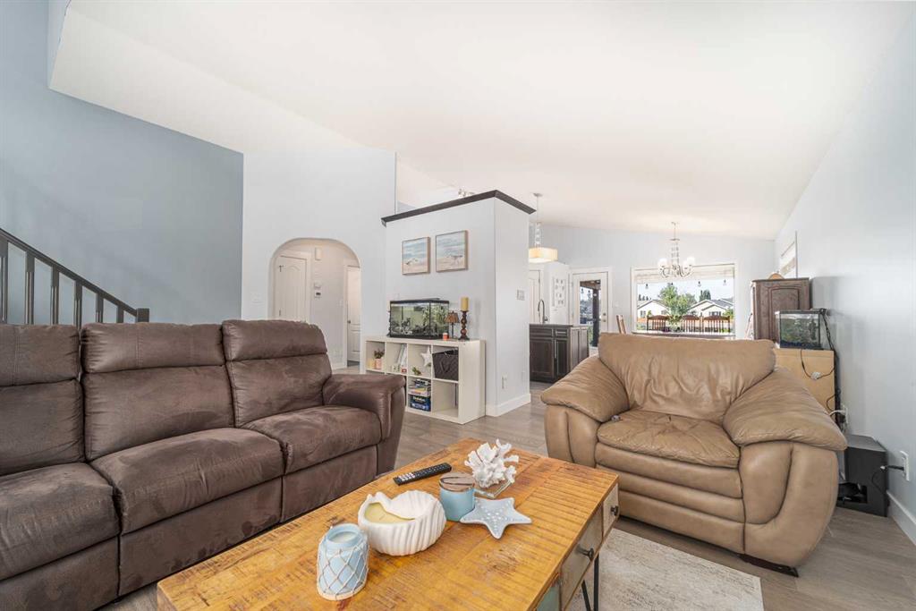 Picture for 14 Heritage Circle W https://www.cirrealty.ca/reb/ldar/9/A2266549_15.jpg