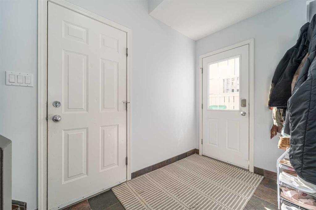 Picture for 14 Heritage Circle W https://www.cirrealty.ca/reb/ldar/9/A2266549_32.jpg