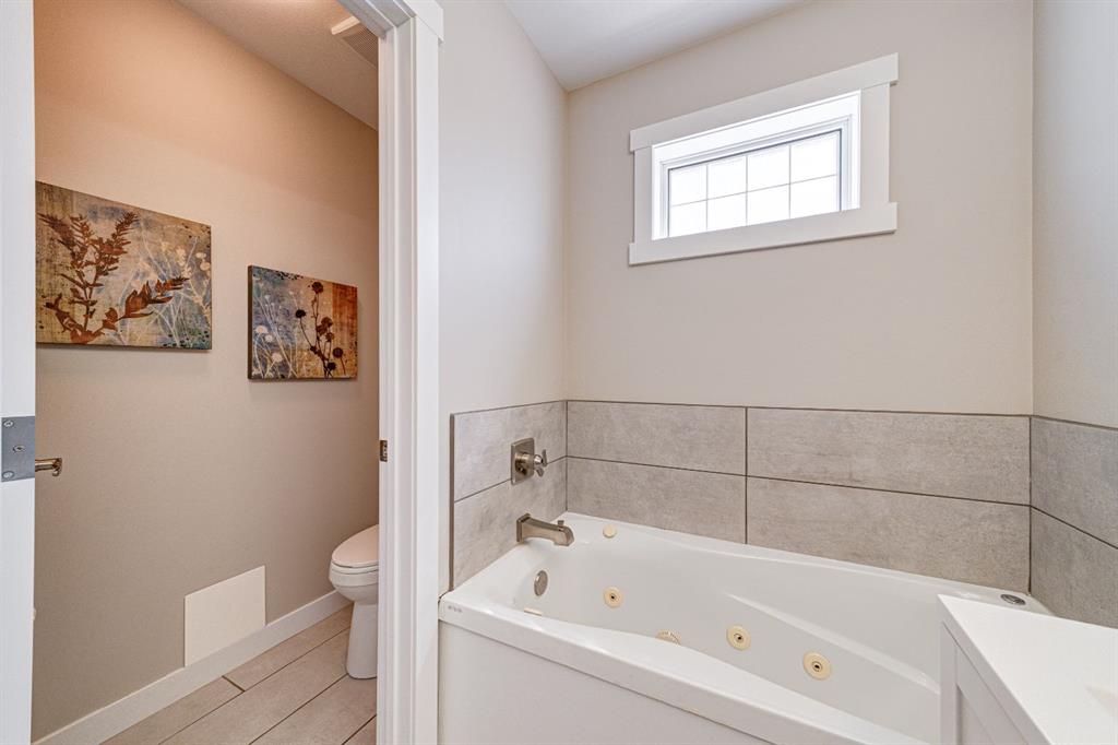 Picture for 2938 214   https://www.cirrealty.ca/reb/ldar/9/A2267019_29.jpg