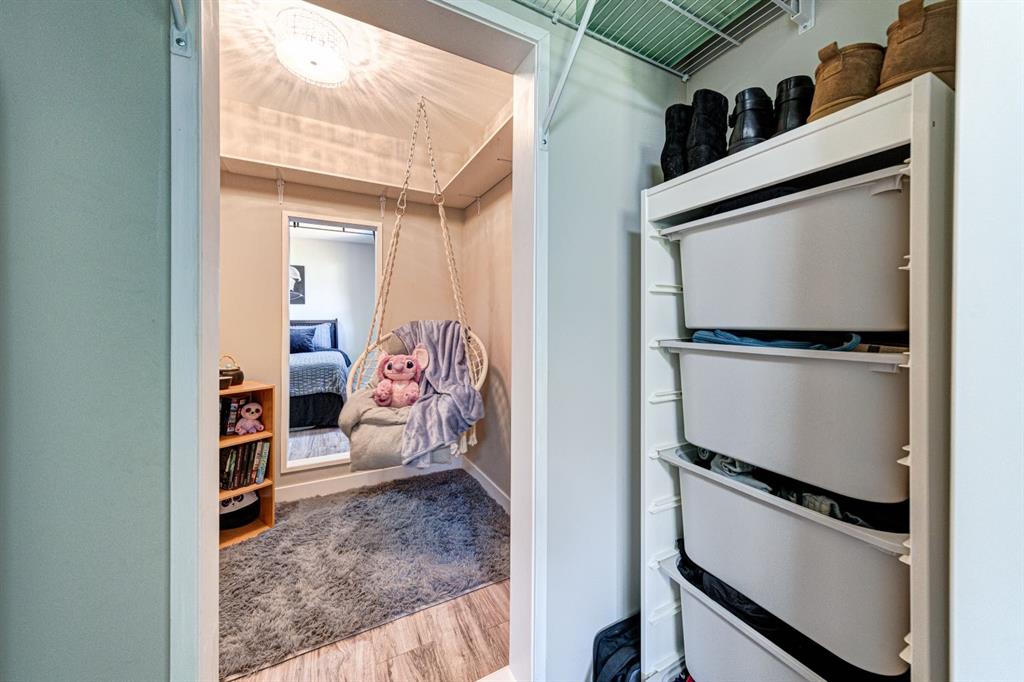 Picture for 2938 214   https://www.cirrealty.ca/reb/ldar/9/A2267019_32.jpg