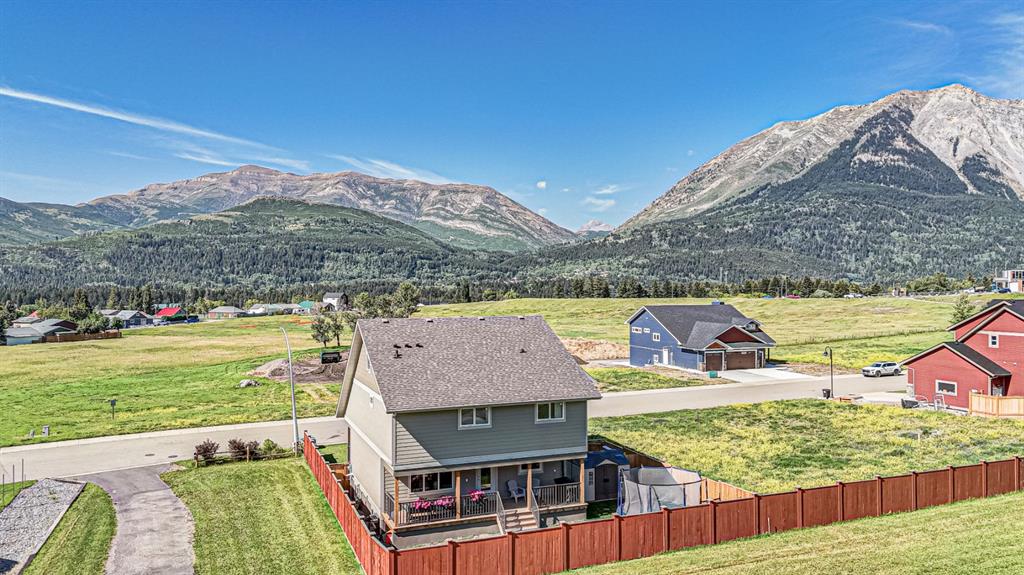 Picture for 2938 214   https://www.cirrealty.ca/reb/ldar/9/A2267019_4.jpg