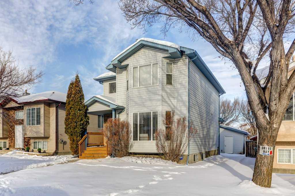 Picture for 29 Peigan Court W