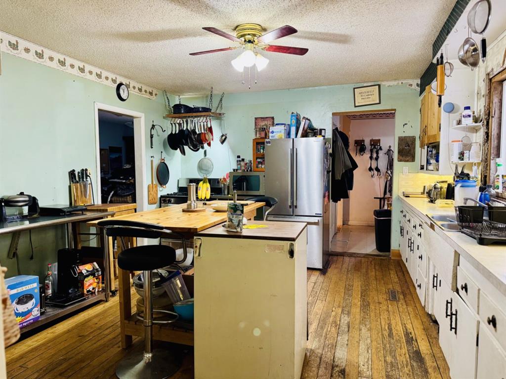 Picture for 11702 22 Avenue  