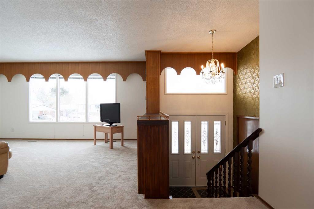 Picture for 13 Primrose Place N