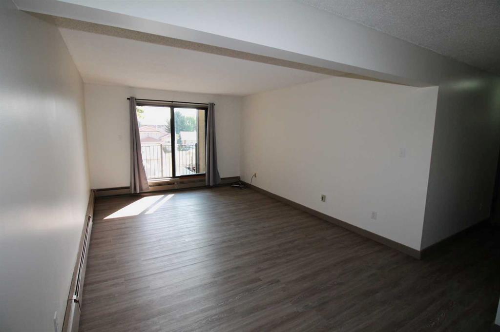 Picture for 26, 3440 23 Avenue S