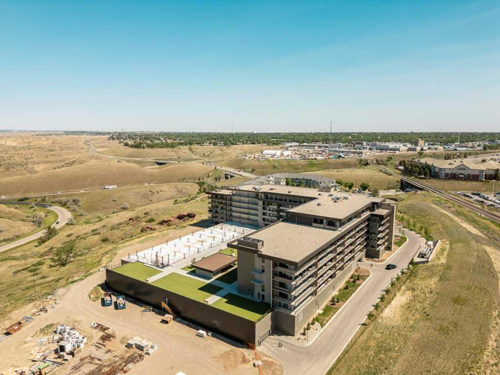 Picture for 430, 102 Scenic Drive  N