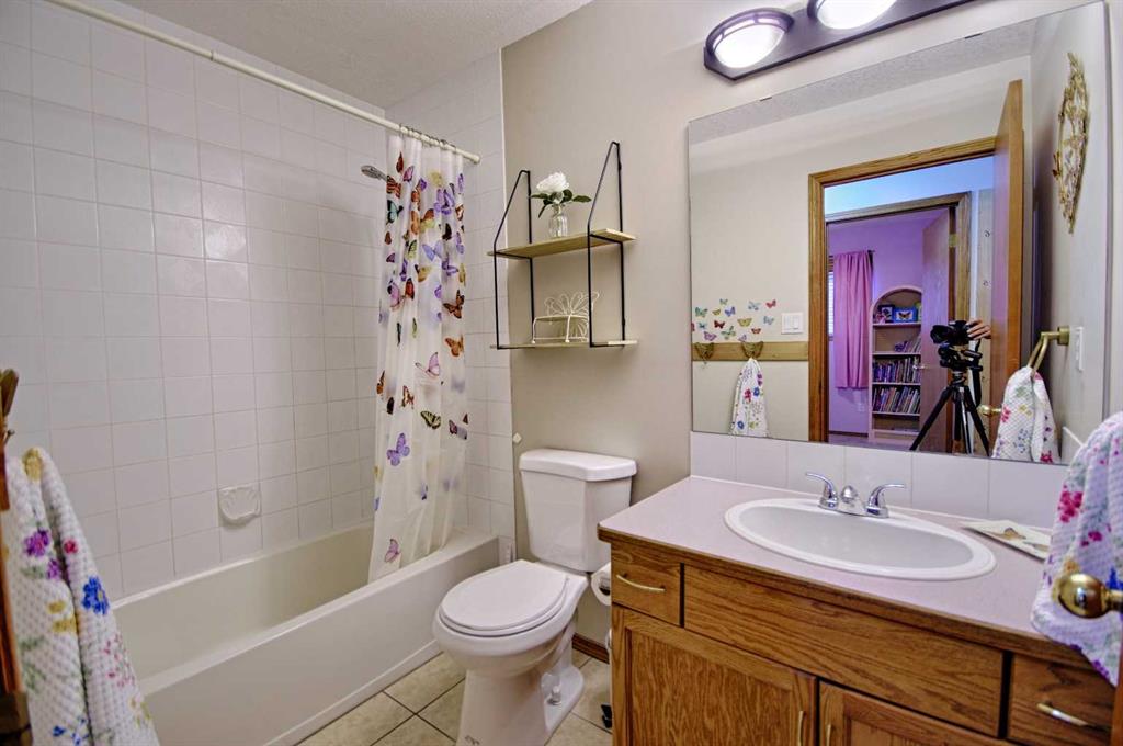 Picture for 46 Heritage Crescent W