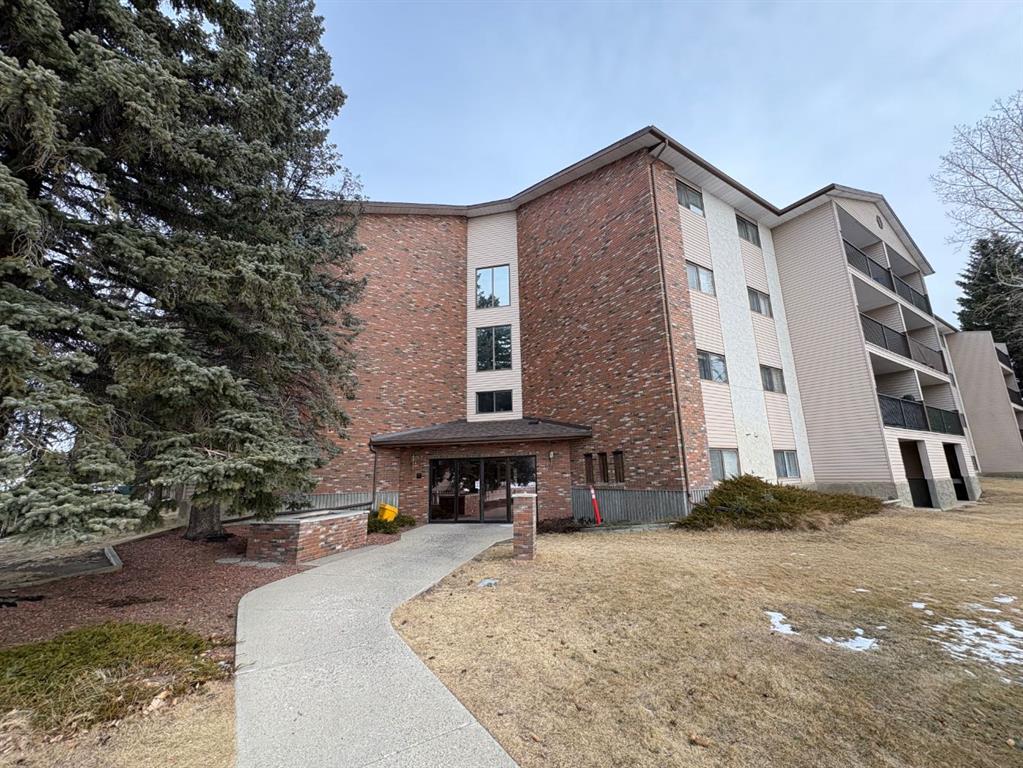 Picture for 308, 85 Foxbend Crescent N