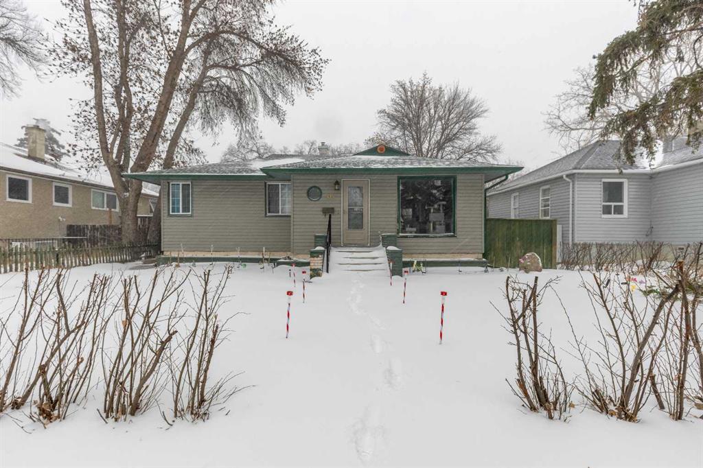 Picture for 819 8 Street S