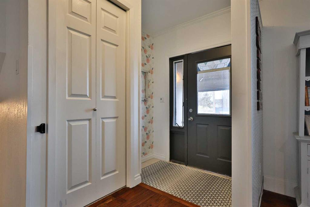 Picture for 182 S 3 Street E  