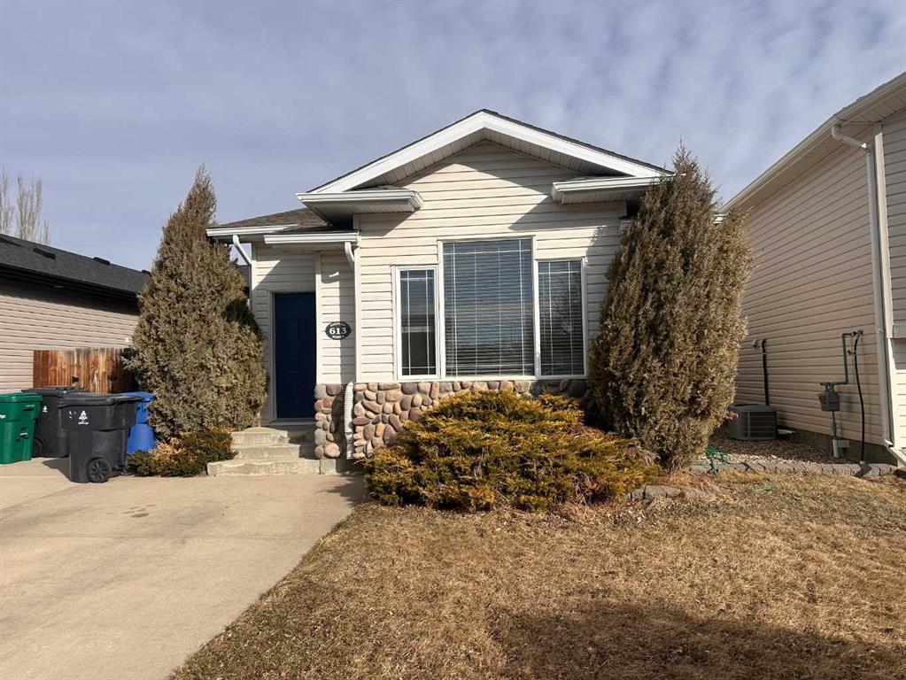 Picture for 613 Squamish Lane W