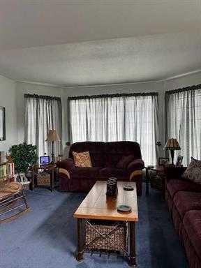 Picture for 623 2nd Street E