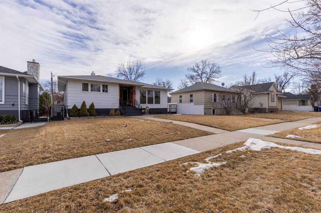 Picture for 533 16 Street S