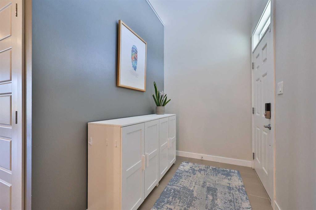 Picture for 283 Northlander Bend W