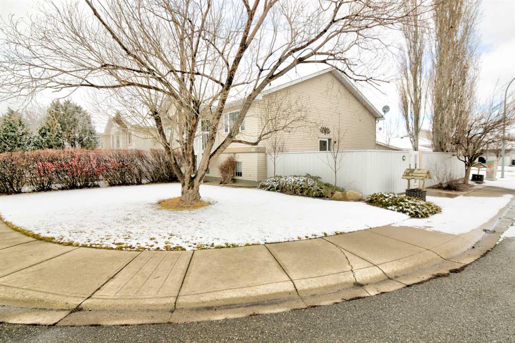 Picture for 65 Ermineview Way N