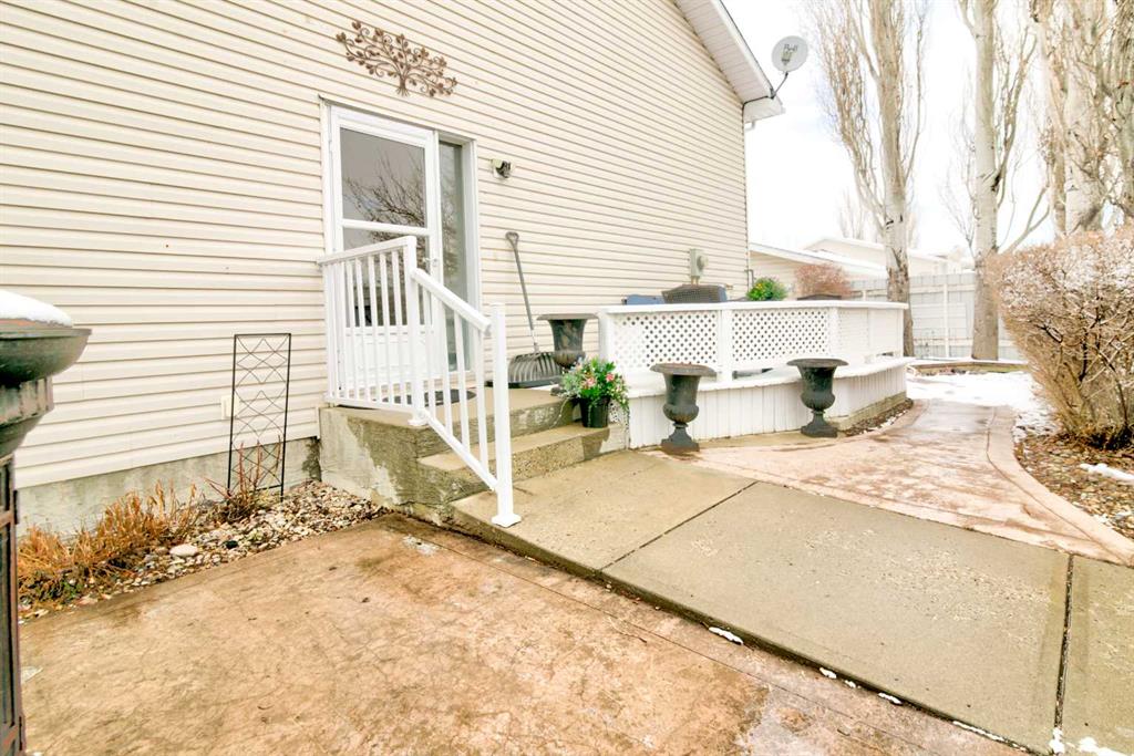 Picture for 65 Ermineview Way N