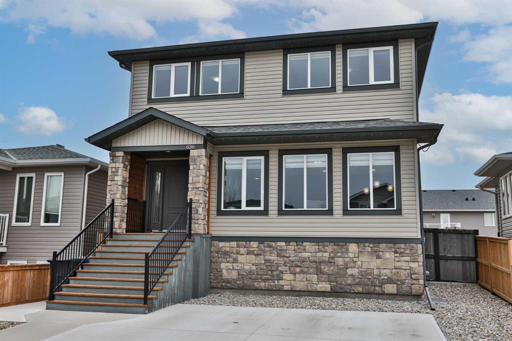 Picture for 636 Aquitania Boulevard W